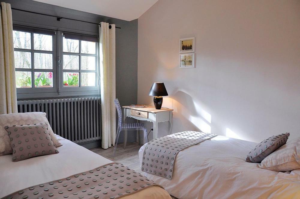 Au Jardin De Lisa Bed & Breakfast Cherreau ภายนอก รูปภาพ