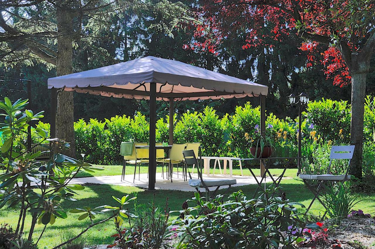 Au Jardin De Lisa Bed & Breakfast Cherreau ภายนอก รูปภาพ