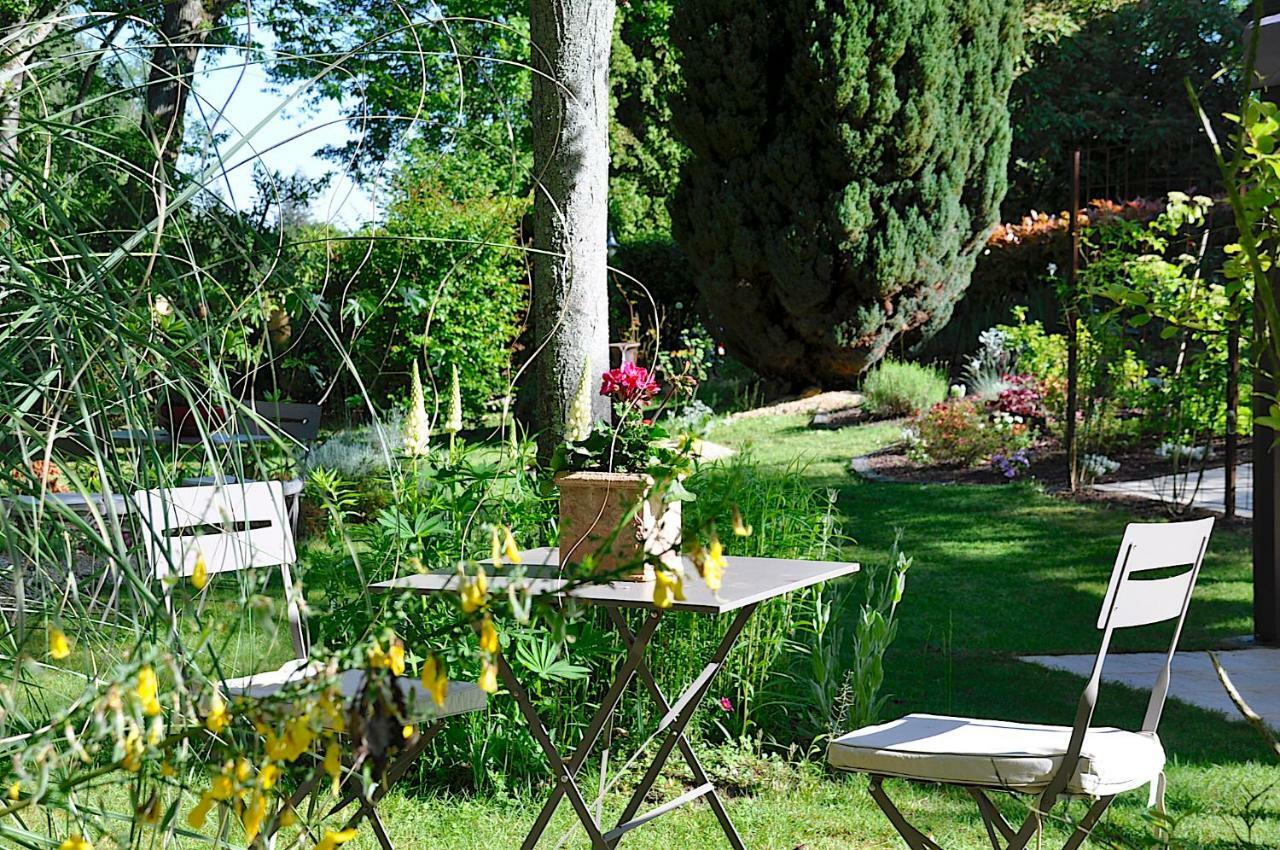 Au Jardin De Lisa Bed & Breakfast Cherreau ภายนอก รูปภาพ
