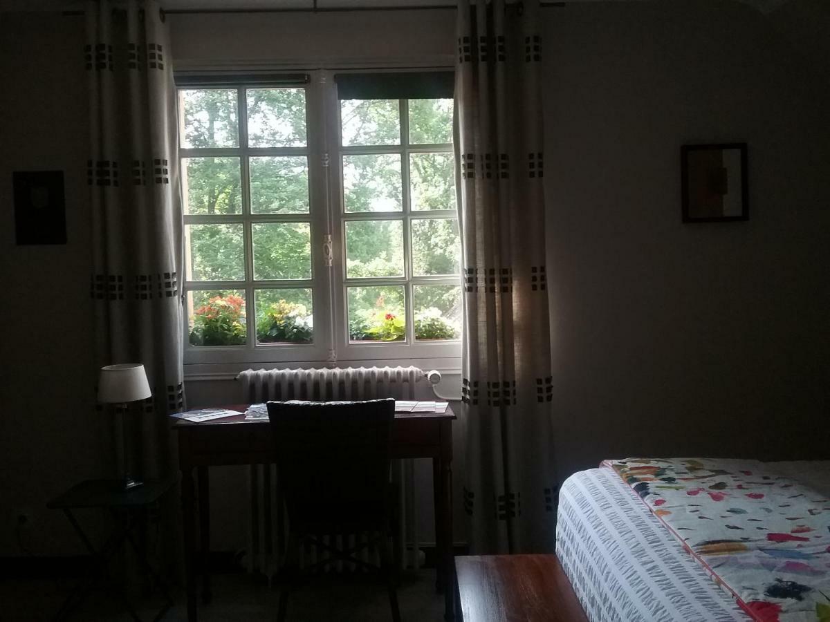 Au Jardin De Lisa Bed & Breakfast Cherreau ภายนอก รูปภาพ